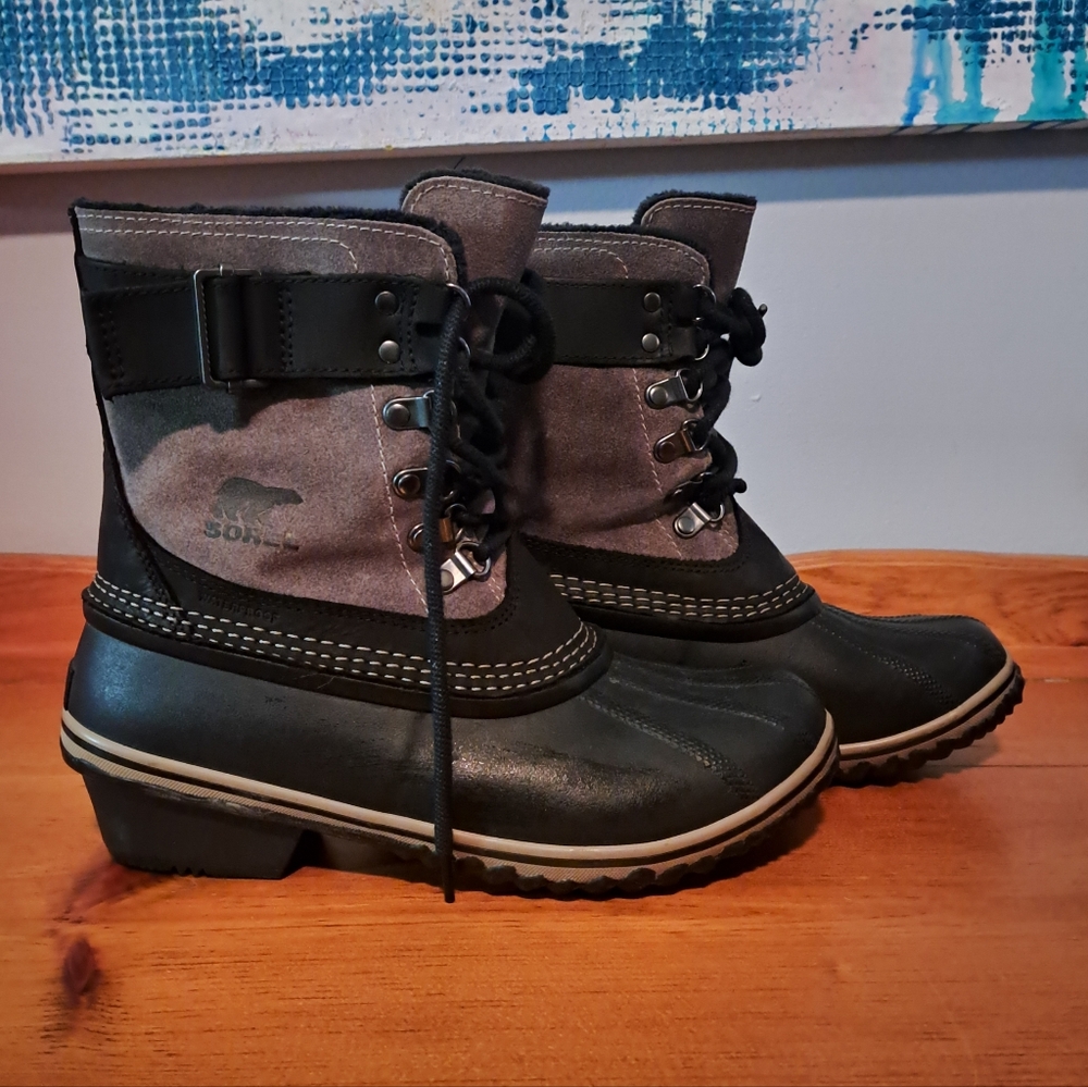 Sorel Black and Gray Winter Fancy Lace II Boots